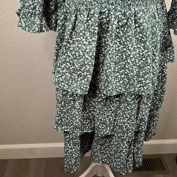 SMX Boho Floral Green Smocked 3/4 Ruffle Layered Hem Midi Dress Size 3X - Picture 5 of 8